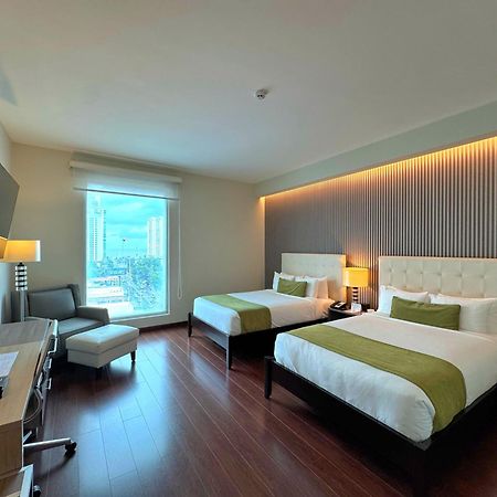 Ramada Plaza By Wyndham Panama Punta Pacifica Hotel Exterior photo