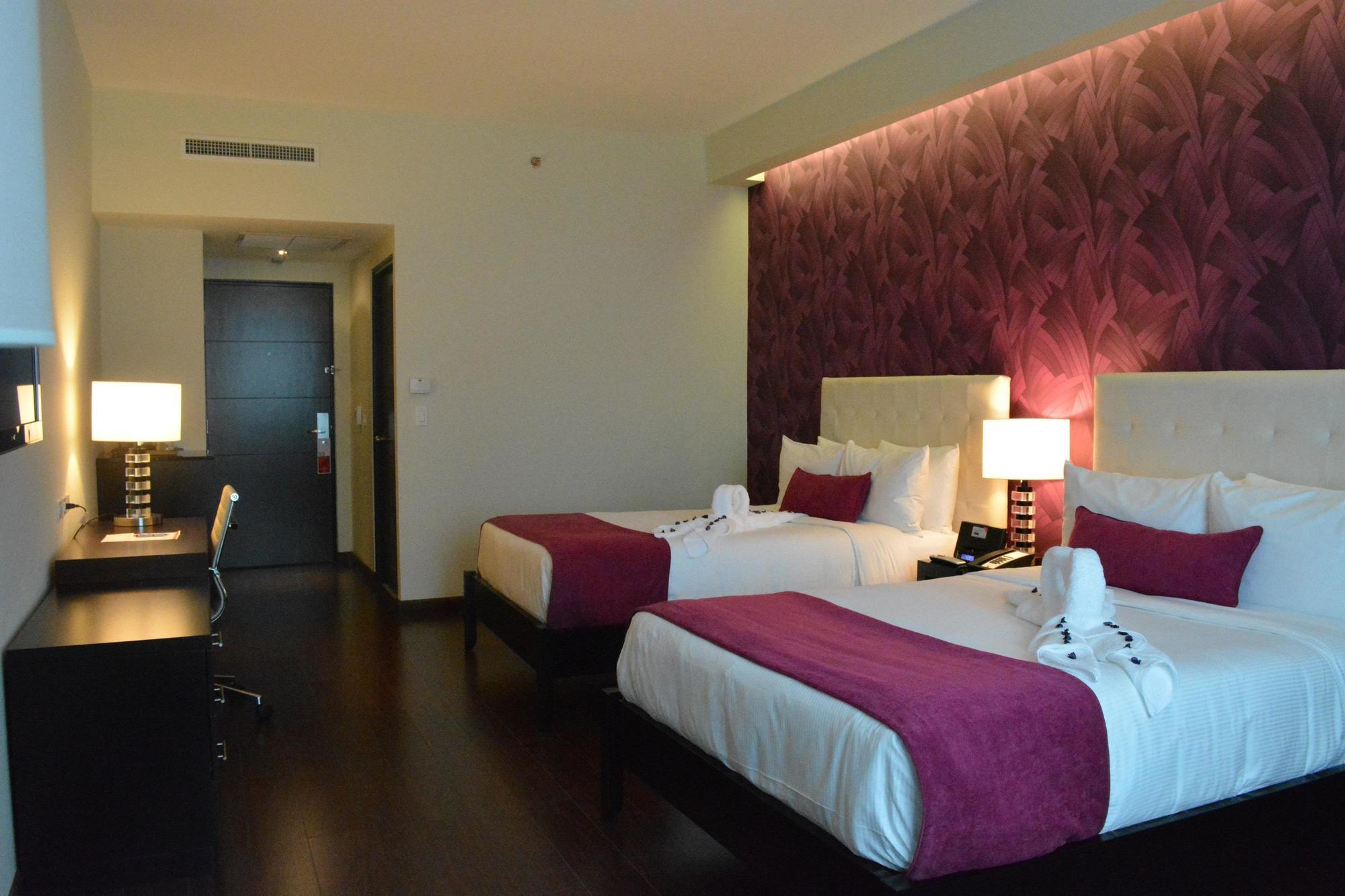 Ramada Plaza By Wyndham Panama Punta Pacifica Hotel Exterior photo